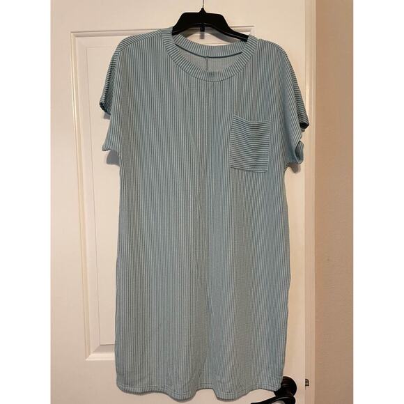Women's Dress Size Large Green spring summer lightweight - Picture 1 of 2